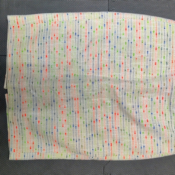 Absolute PERFECTION! J. crew size 0 pencil skirt - Picture 3 of 8